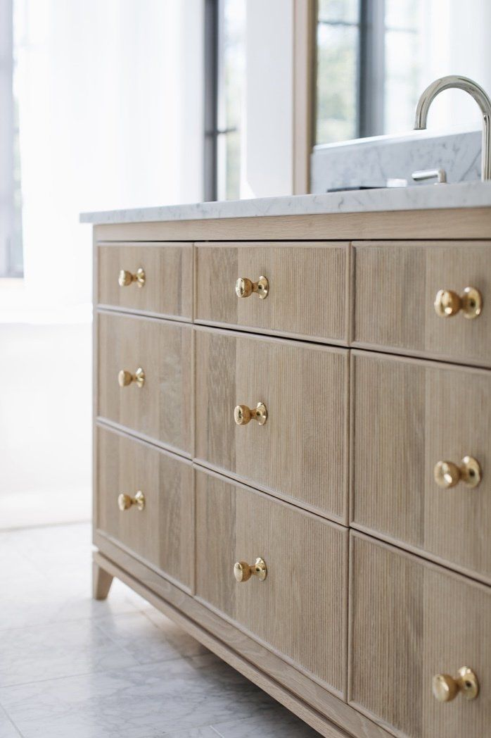 Cabinet with Knobs — Forrest, IL — Knapp Kitchens