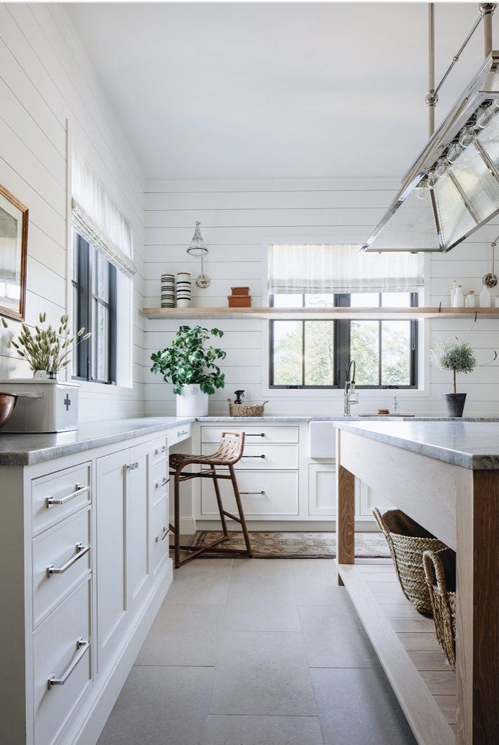 White Kitchen — Forrest, IL — Knapp Kitchens