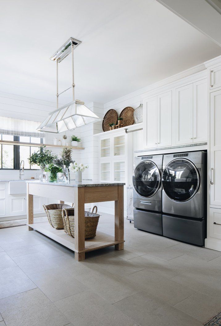 Kitchen with Washing Machines — Forrest, IL — Knapp Kitchens