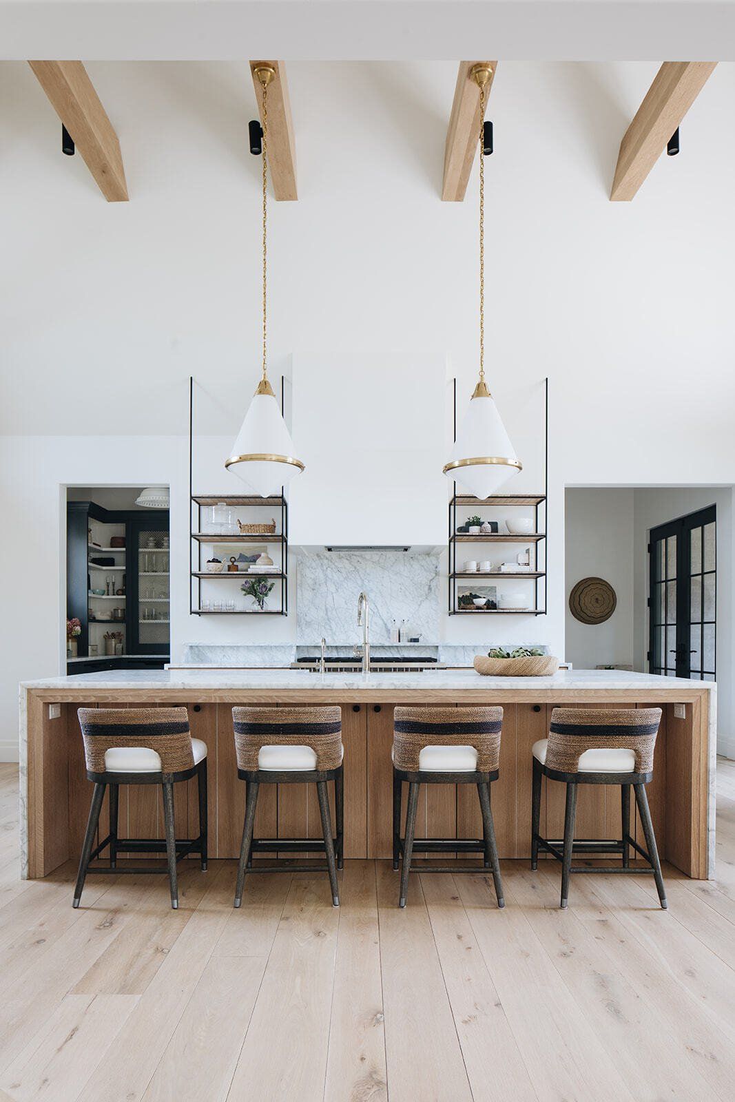 Elegant Kitchen — Forrest, IL — Knapp Kitchens