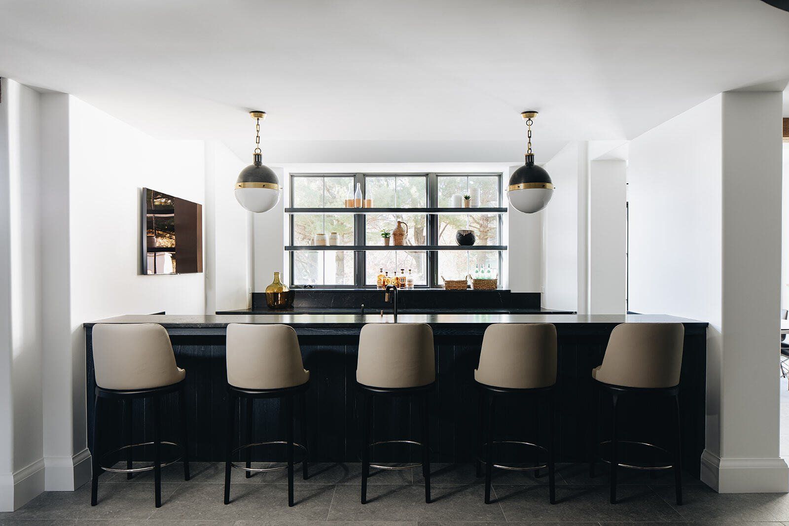 Modern Kitchen Bar — Forrest, IL — Knapp Kitchens