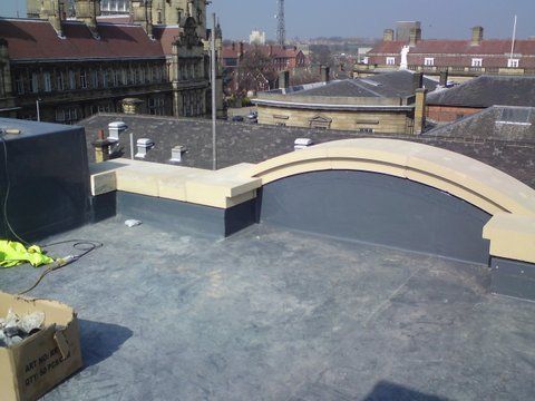Mastic asphalt commercial flat roof