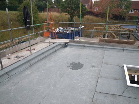 Mastic asphalt walk on roof