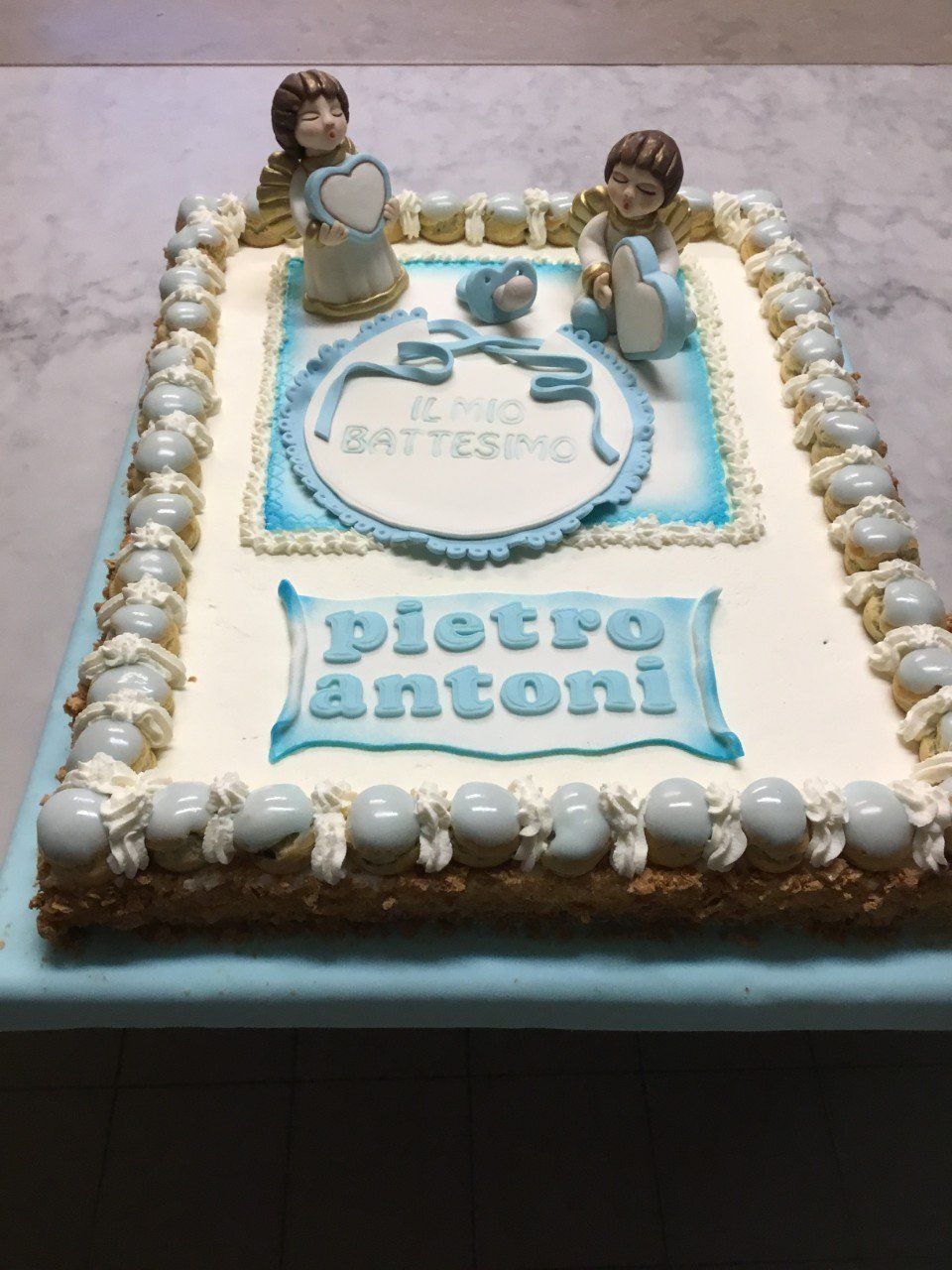 Torta di pasticceria rettangolare