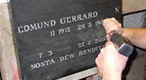 Memorial inscription experts
