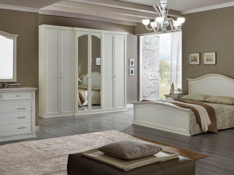 CAMERA DA LETTO IN BIANCO