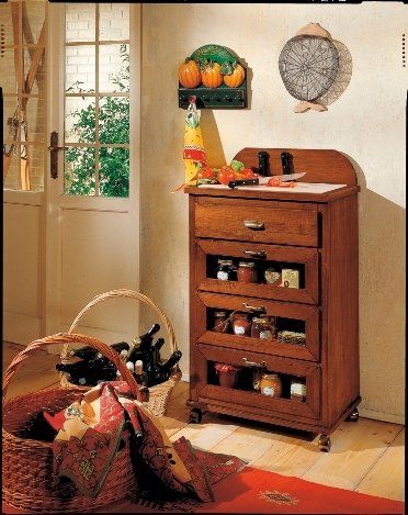 mobile in legno a cassetti