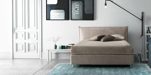 Camera da letto con mobili su misura