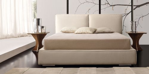 Letto matrimoniale color panna