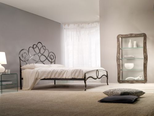 Letto matrimoniale in ferro