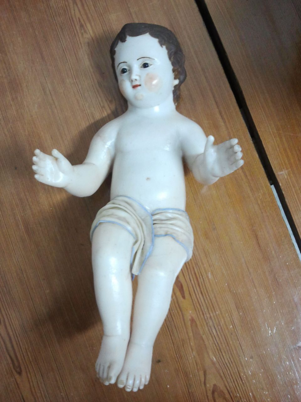 Gesù bambino restaurato