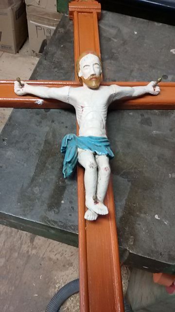 Cristo in croce restaurato