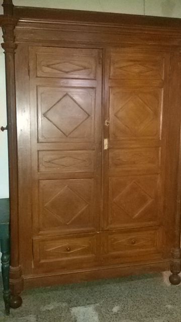 Mobile in legno restaurato