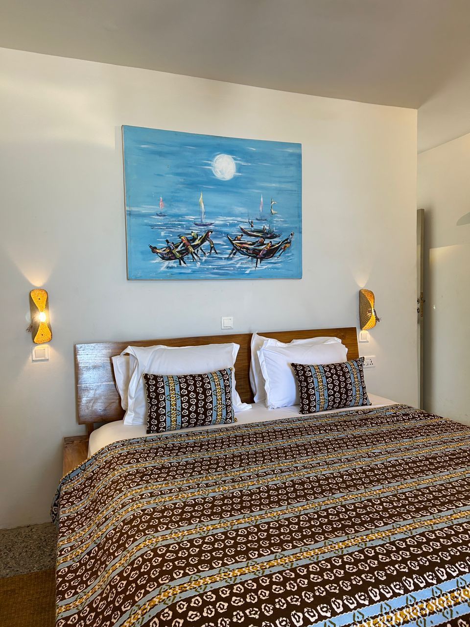 A white background with a few lines on it