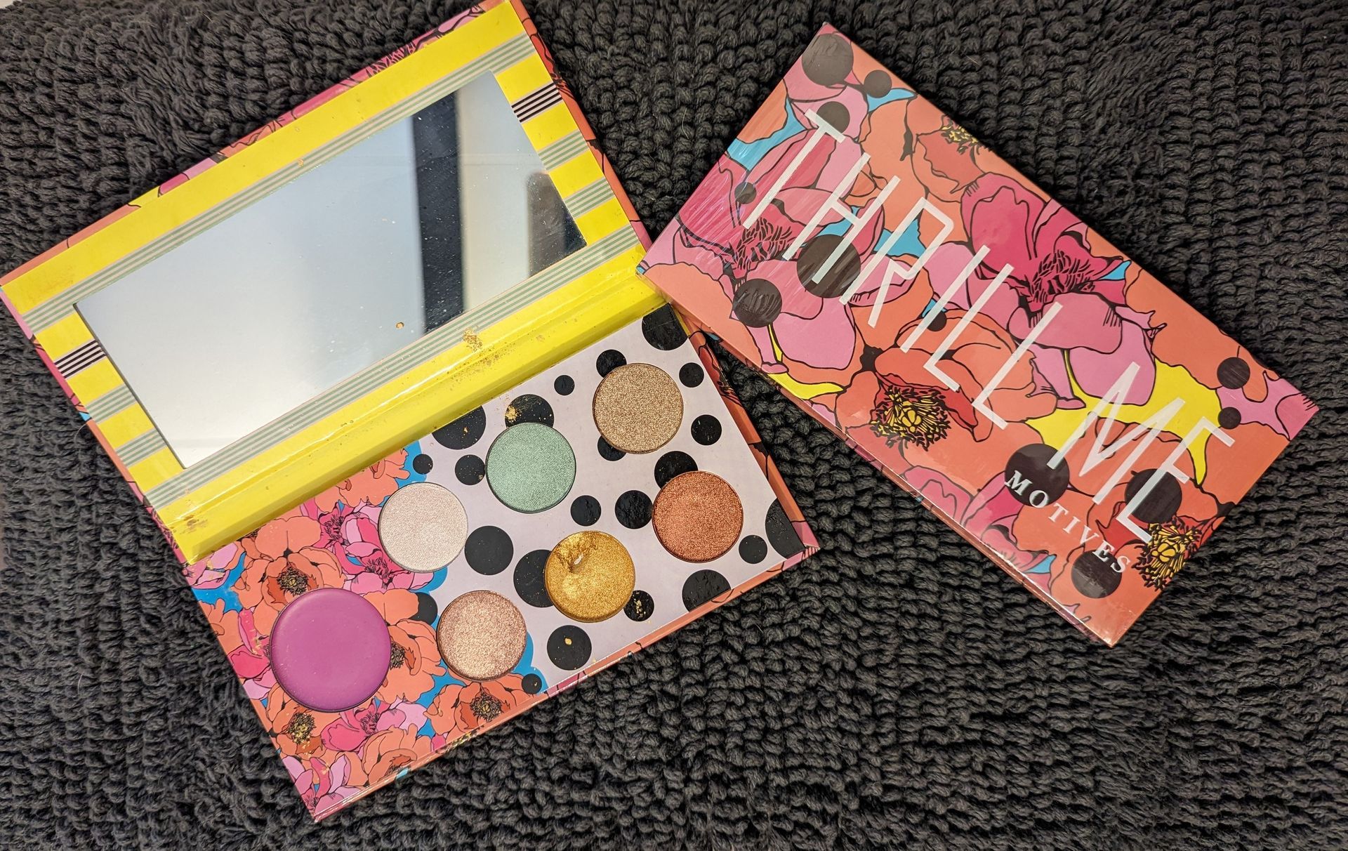 Motives® Thrill Me Palette