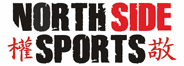 Het sportlogo aan de noordkant is zwart en rood met Chinese karakters.