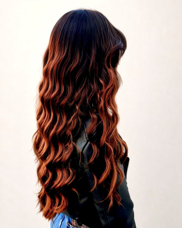 modella con acconciatura mossa