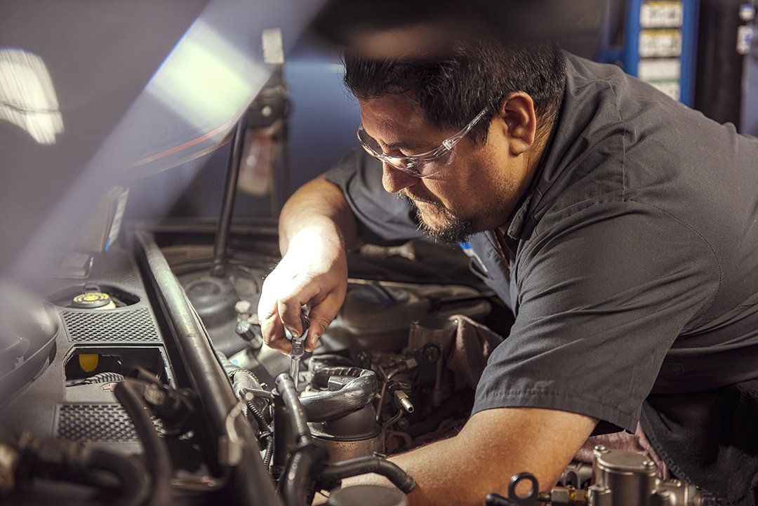 Top Oil Change Services in Chicago - Logan Square Auto Repair thumbnail