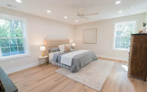 Willow Grove PA bedroom painting – cream walls with white ceiling and trim by professional painters Oasis Painting & Drywall.