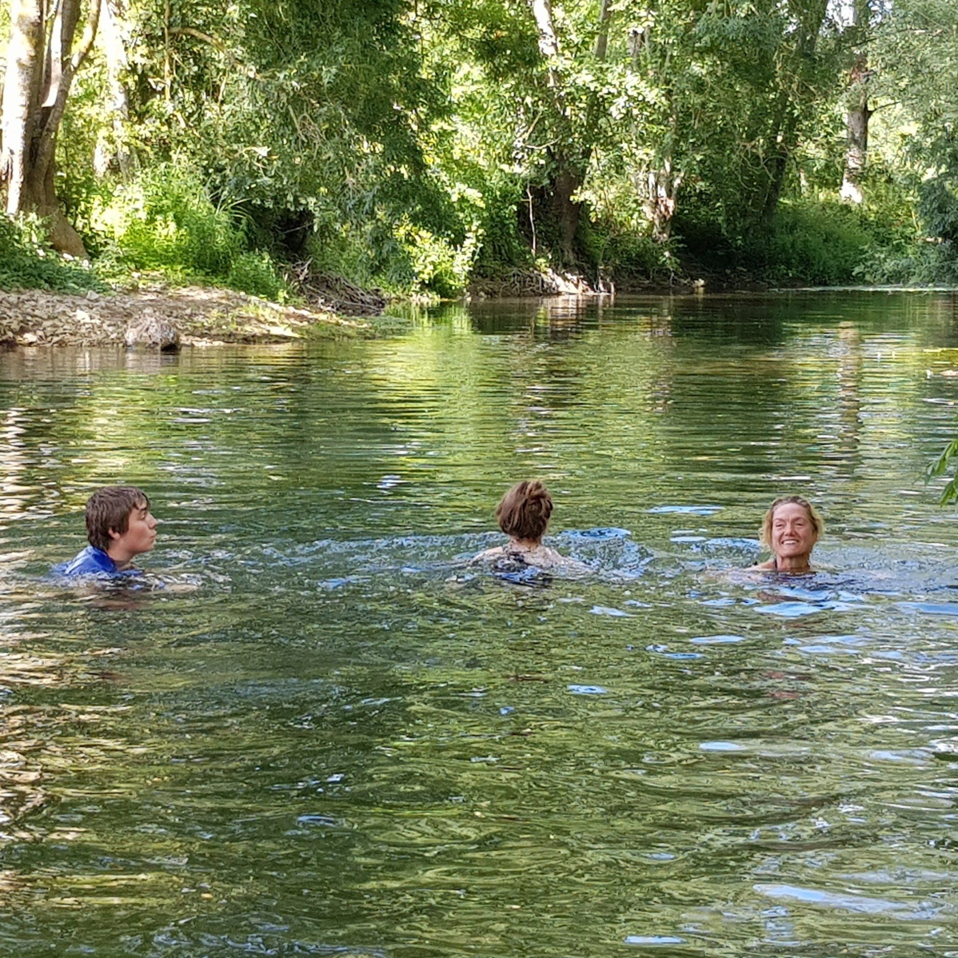 swimming in river Boutonne