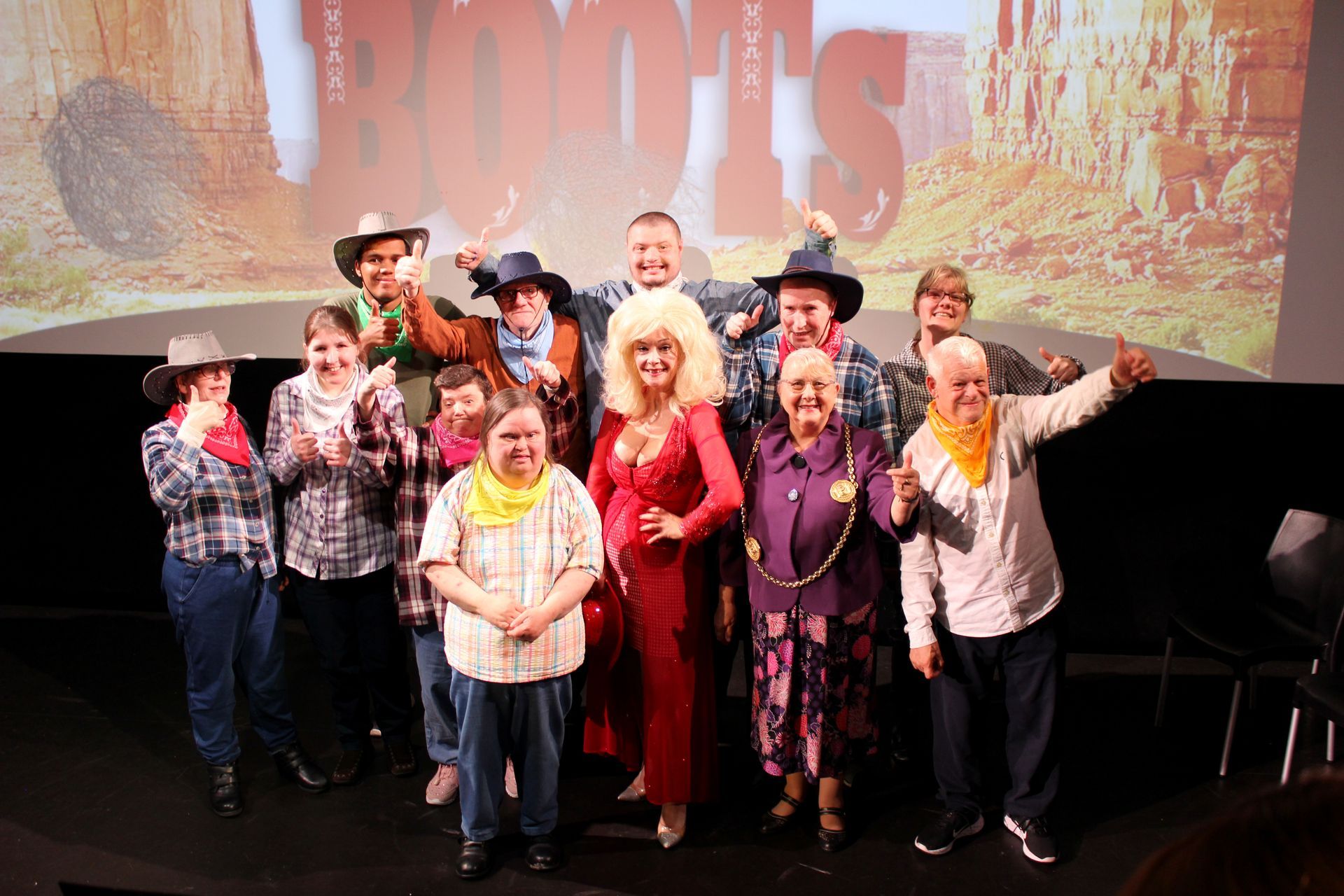 Photograph of Twisting Ducks performers with the Mayor of South Tyneside 