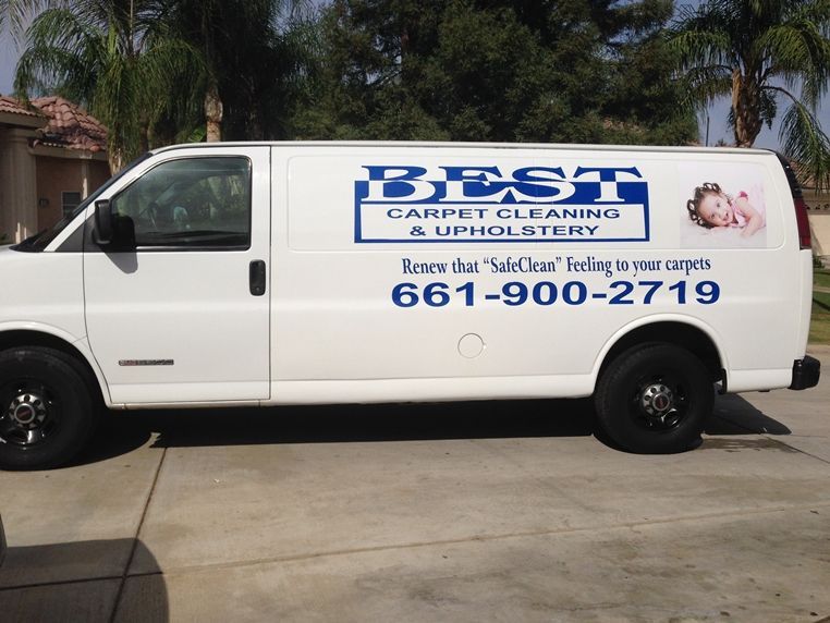 A white van for best carpet cleaning and upholstery