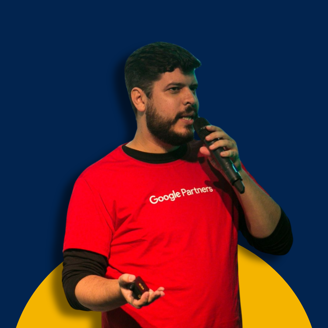Daniel Santos, diretor da Goobec,  apresentando um treinamento na sede do Google
