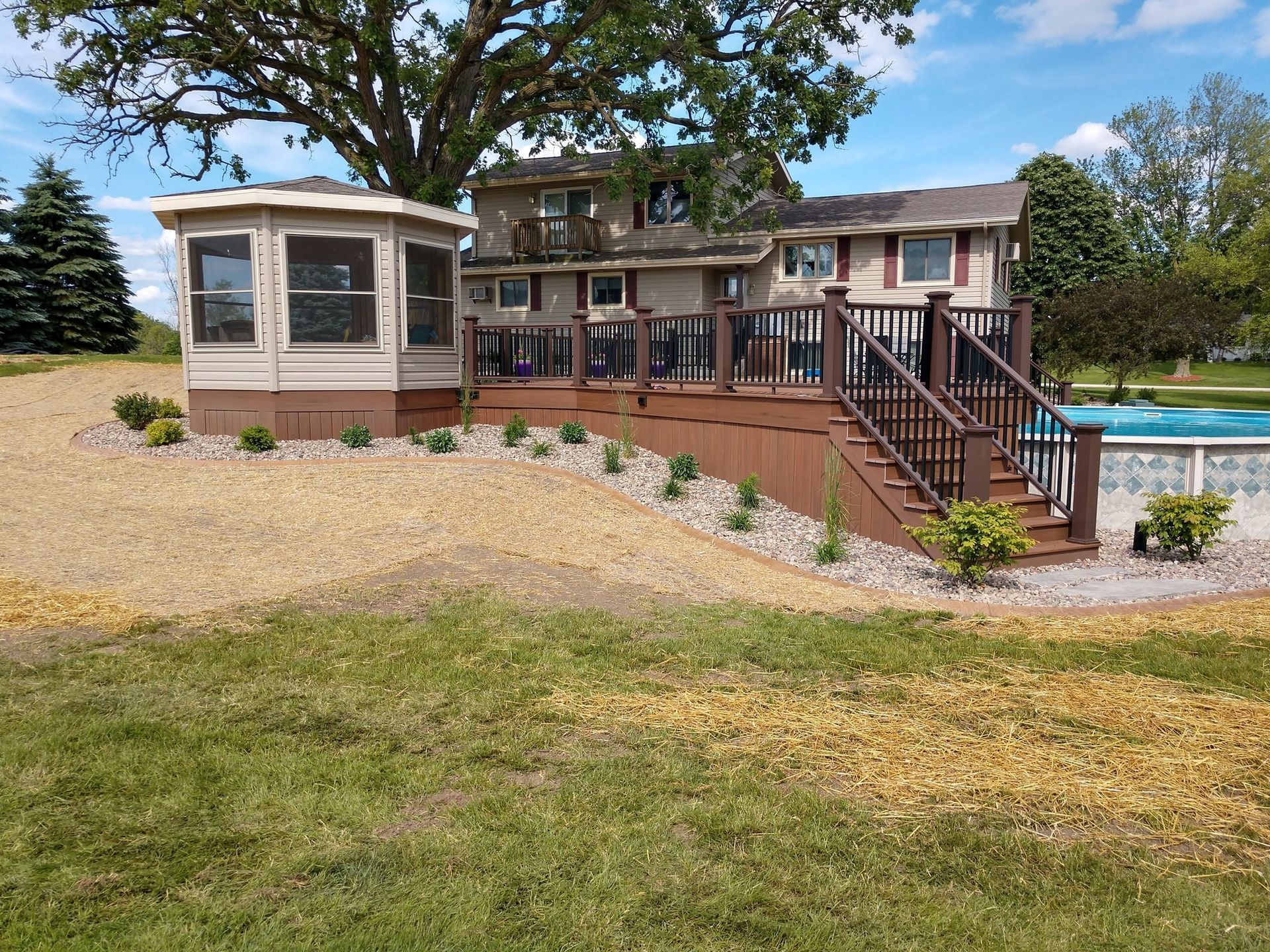 lawn and landscaping contractor southeast wi