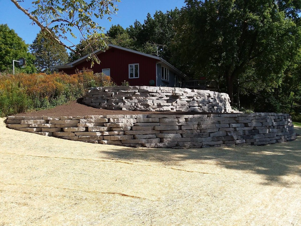 retaining wall installation wi