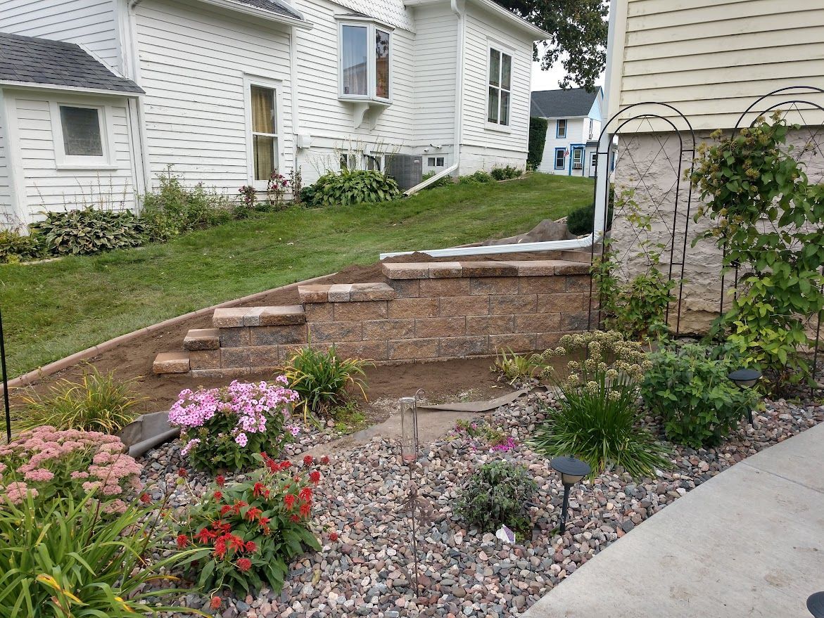retaining wall contractor near oshkosh wi