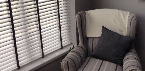 Pearl-finish wooden blinds