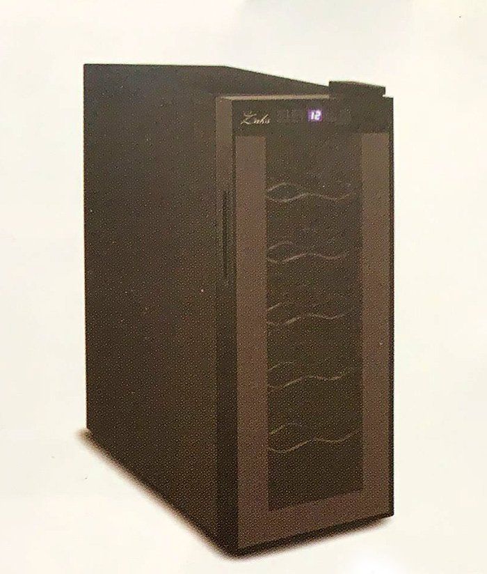 מכירת מקררים ומוצרי חשמל לבית