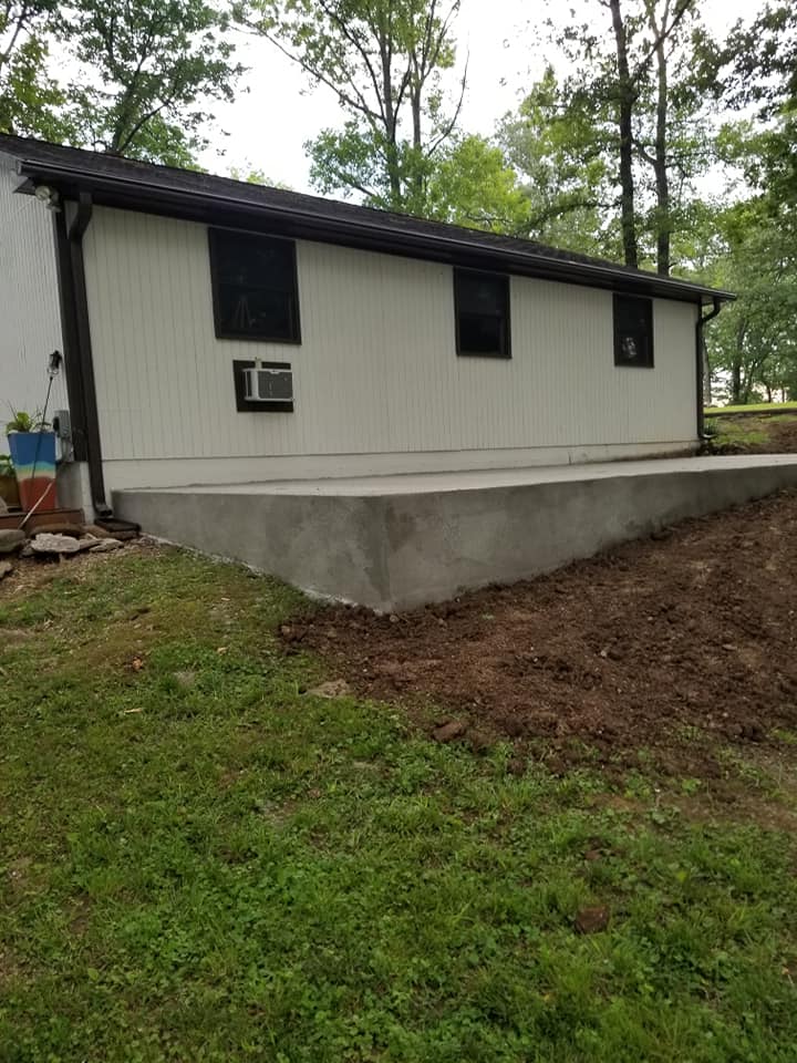 backyard concrete patio