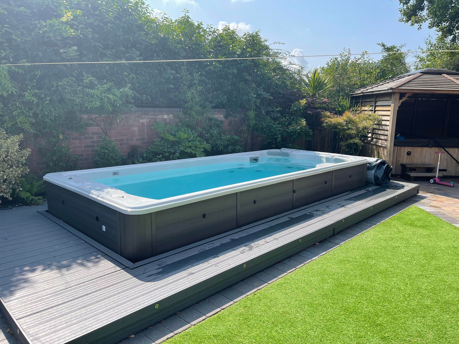 JACUZZI® POWEP PRO SWIM SPAS