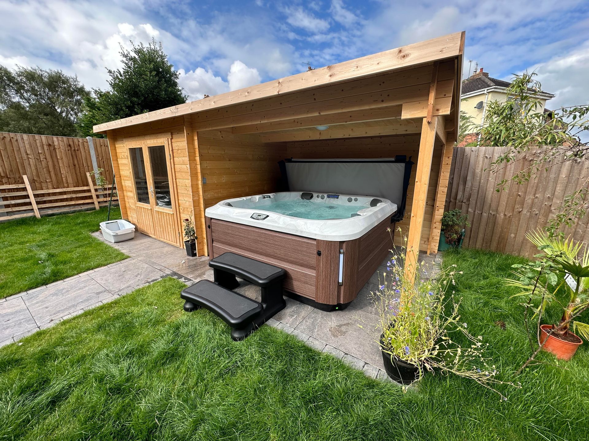 Jacuzzi® J-335
