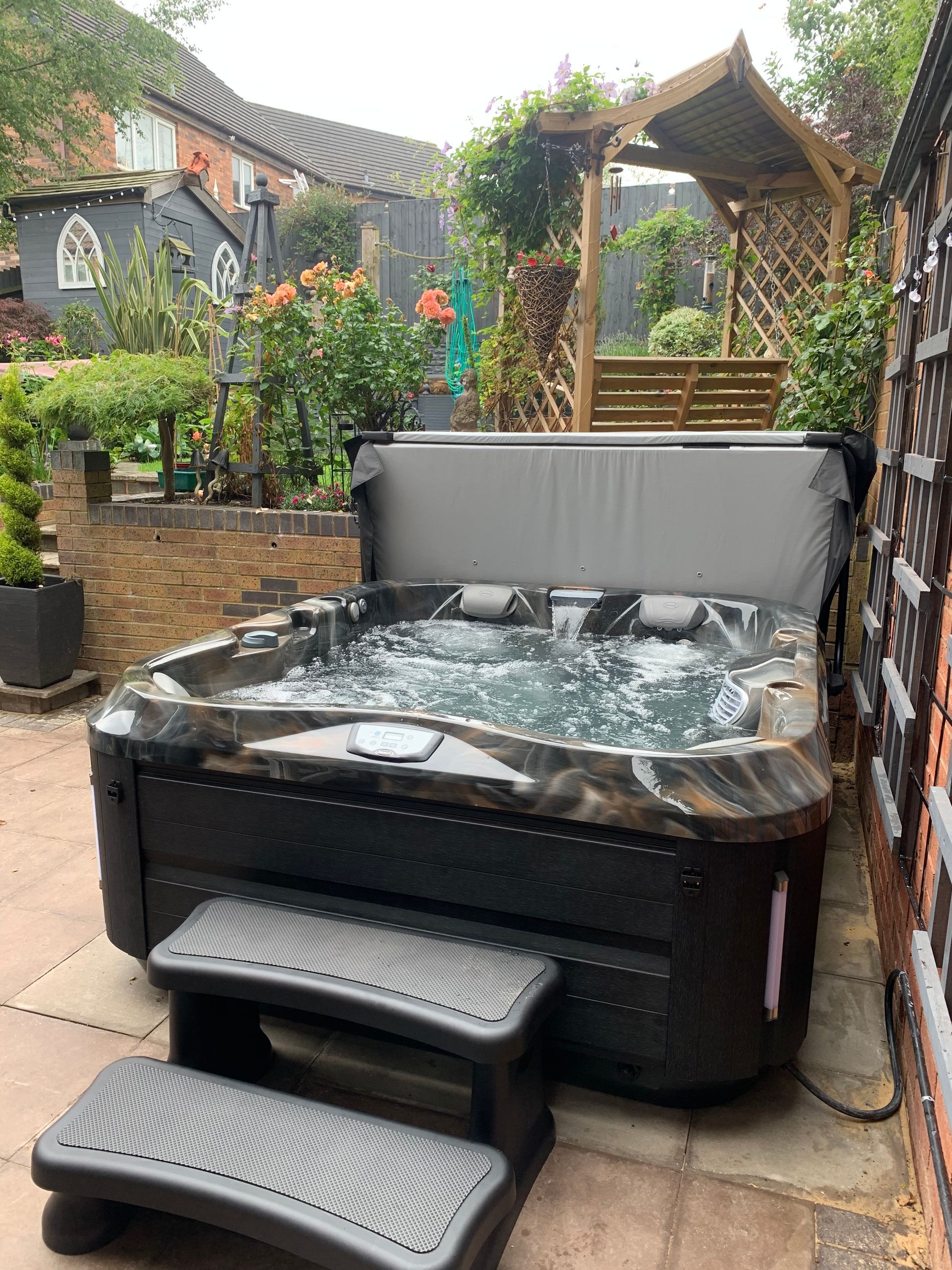 JACUZZI® J-325