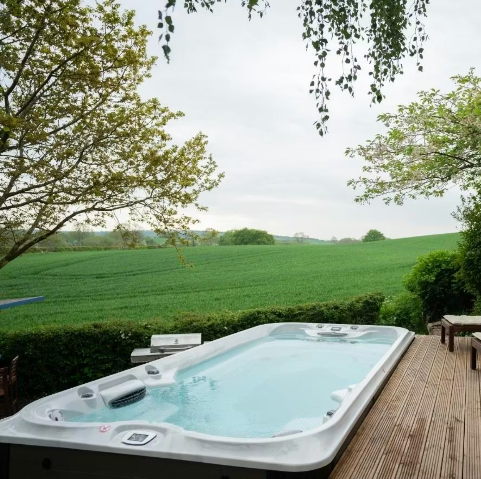 Jacuzzi PowerPro J-16 Swim Spa