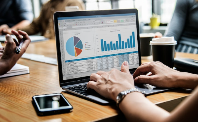 CNAE correto para empresas de tecnologia: como o contador pode ajudar CNAE correto para empresas de tecnologia: como o contador pode ajudar