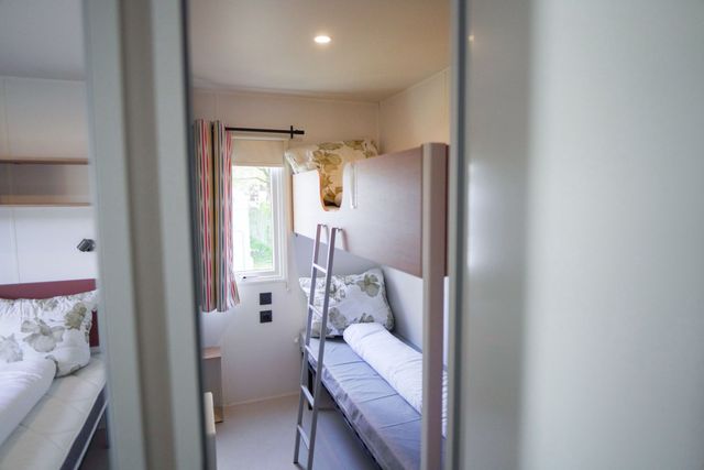 Schlafzimmer mit Etagenbilder