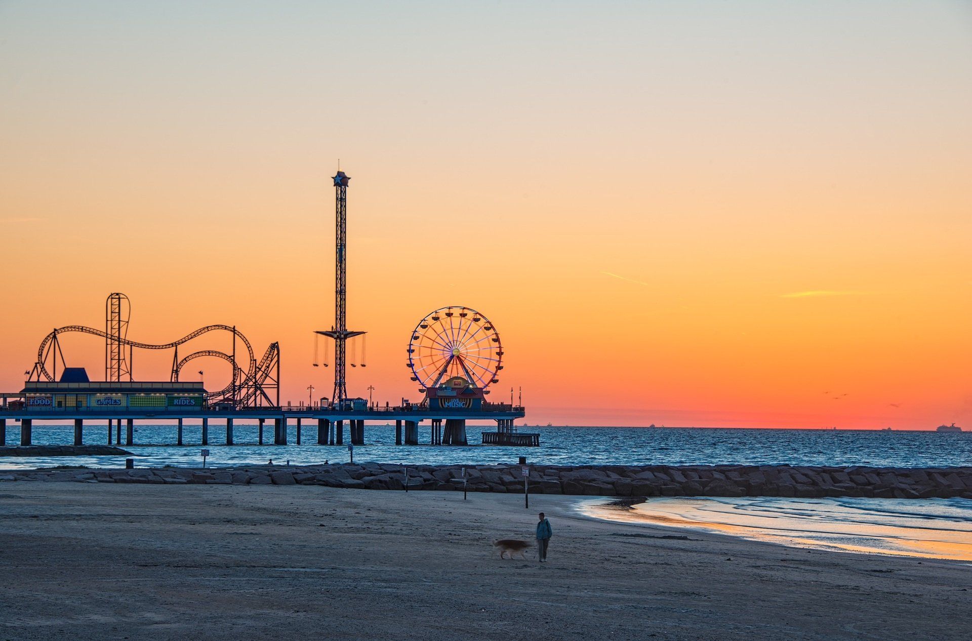 Hailey's Beach-n-Bay RV Resort | Bolivar Peninsula