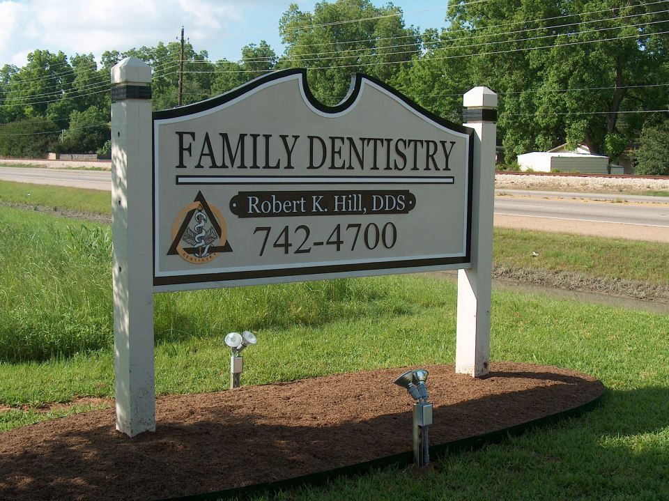 A sign for robert k hill dds family dentistry