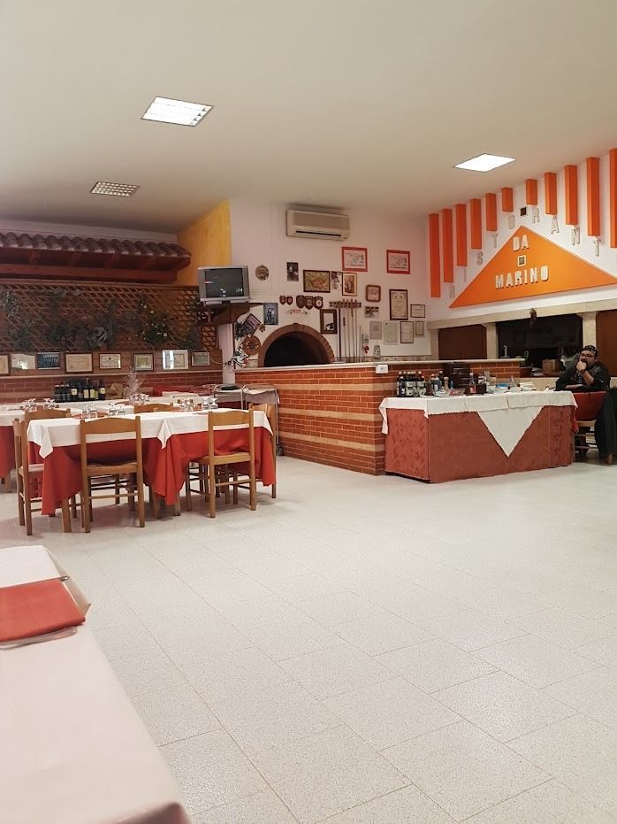 FOTO INTERNA DEL LOCALE DA MARINO