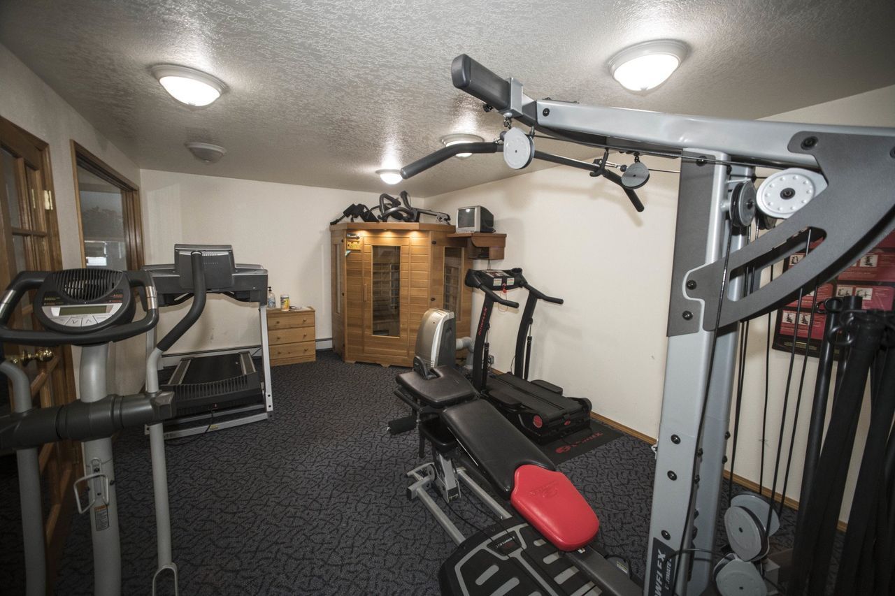 Athletic Apparatus | Healy, AK | Denali Totem Inn