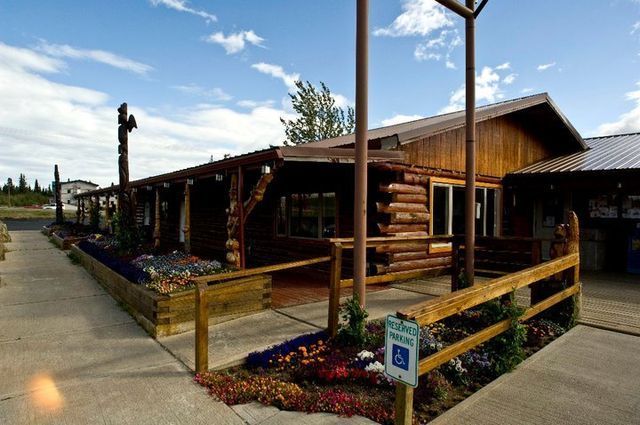 Walkway | Healy, AK | Denali Totem Inn