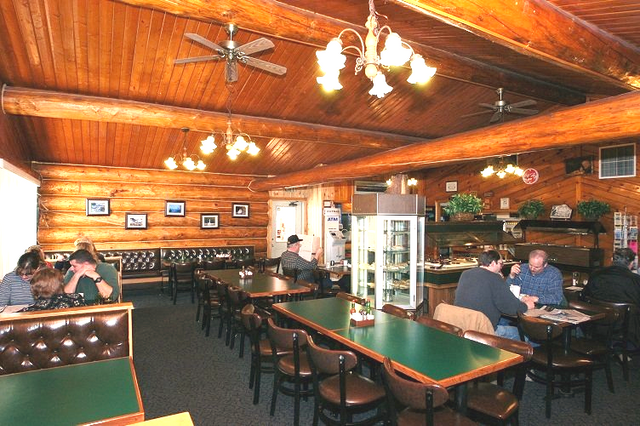 Customers Sitting | Healy, AK | Denali Totem Inn