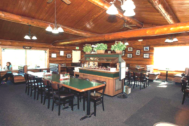 Inside Of A Restaurant | Healy, AK | Denali Totem Inn
