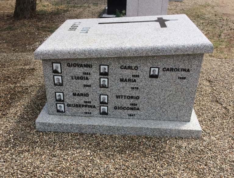 Monumento tomba di famiglia