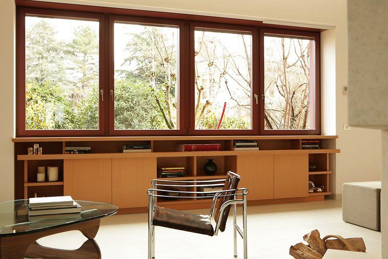 armadio soggiorno in legno