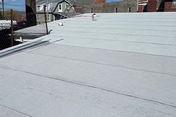 flat roofing by Kellum Roofing in Phoenix, Arizona