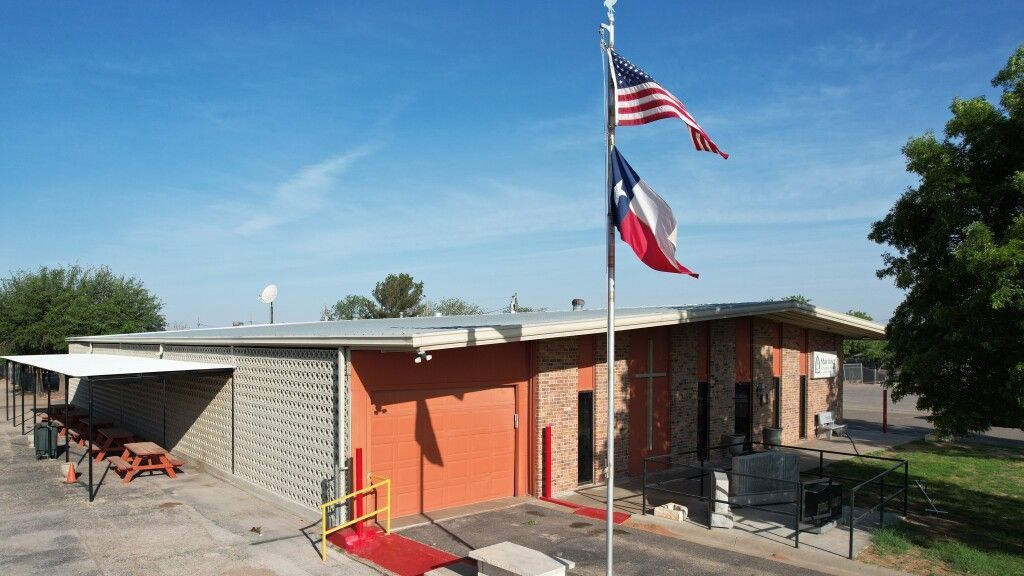 Martinez Funeral Home - Outside View